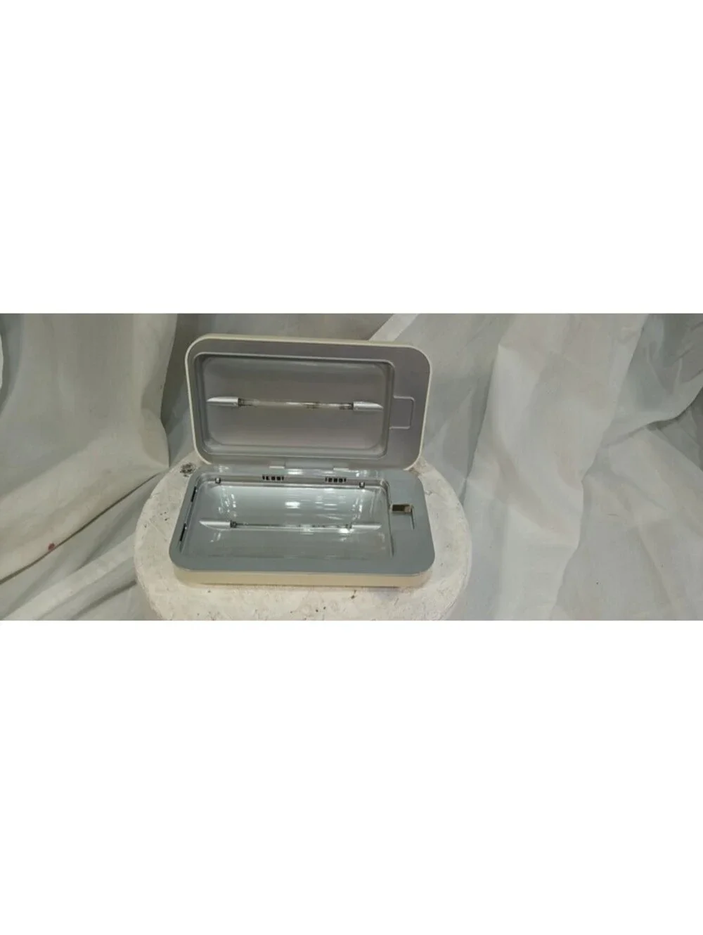 PhoneSoap 3 Model 500-1 UV-C Cell Phone Sanitizer Charger White USB Pre-Owned